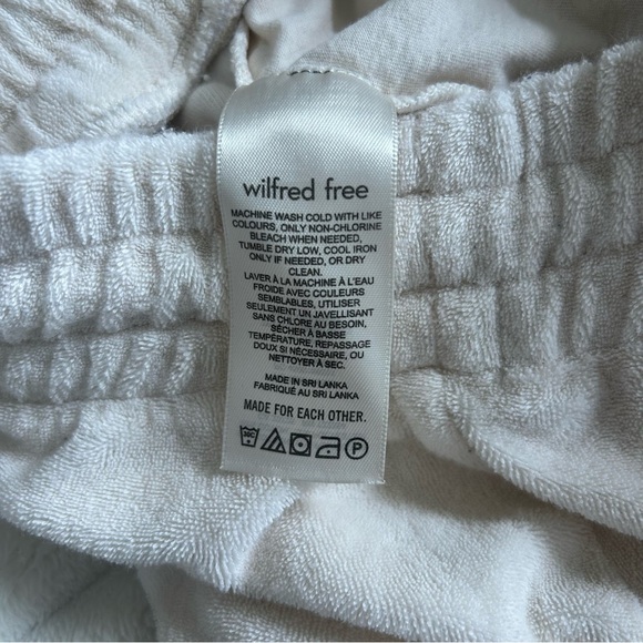 Women's Wilfred Free by Aritzia Small Cream Terry Cloth Drawstring Shorts - Picture 3 of 7